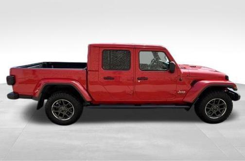 Firecracker Red Clearcoat 2020 Jeep Gladiator Overland