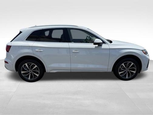 2021 Audi Q5 45 Prestige