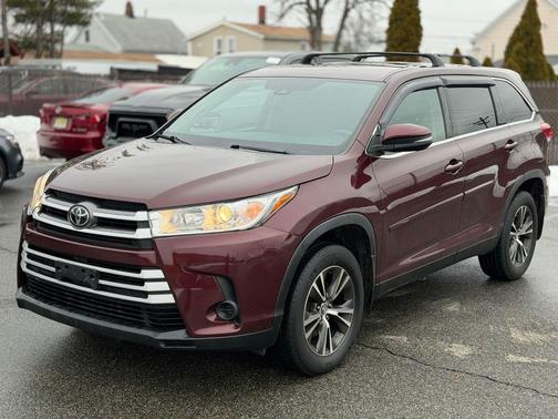 2019 Toyota Highlander LE