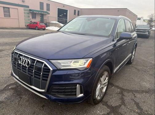 2021 Audi Q7 45 Premium Plus