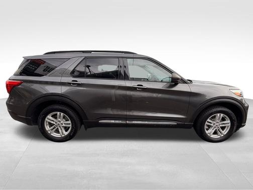 Magnetic Metallic 2020 Ford Explorer XLT