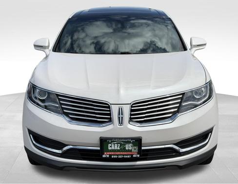 White Platinum Clearcoat Metallic 2017 Lincoln MKX Reserve