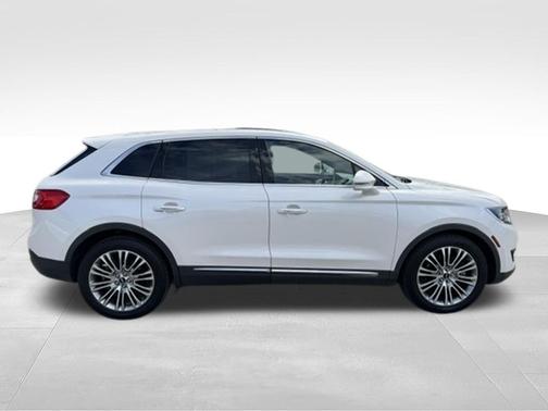 White Platinum Clearcoat Metallic 2017 Lincoln MKX Reserve