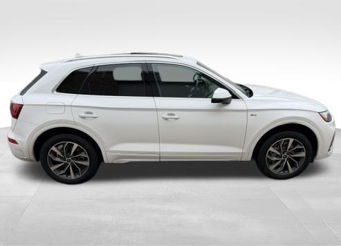 Ibis White 2022 Audi Q5 45 S line Premium