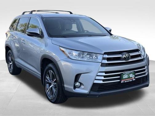 2017 Toyota Highlander LE