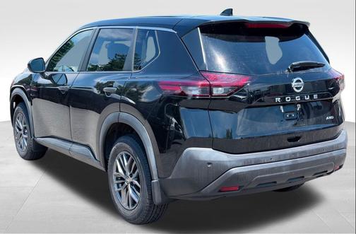 Super Black 2021 Nissan Rogue S
