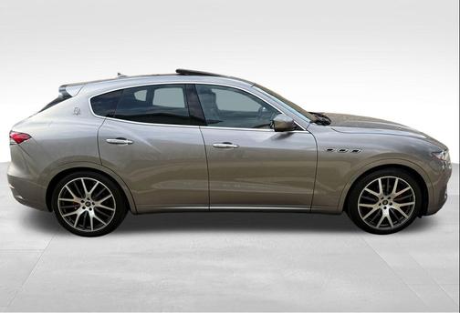 2021 Maserati Levante Base