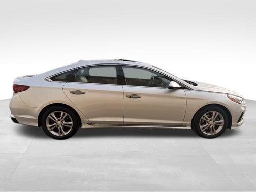 2019 Hyundai SONATA Sport