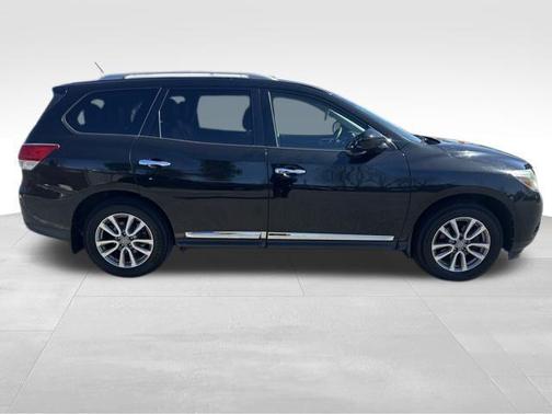 2015 Nissan Pathfinder SL