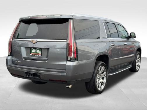 2018 Cadillac Escalade ESV Luxury