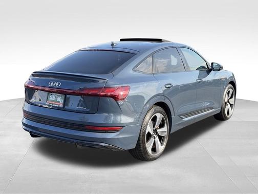 Plasma Blue Metallic 2021 Audi e-tron Sportback Prestige