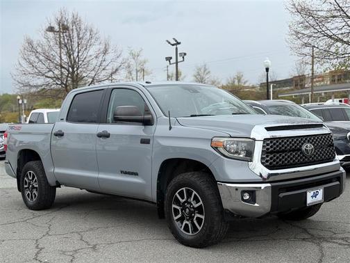 2018 Toyota Tundra TRD PKG. 5.7L V8