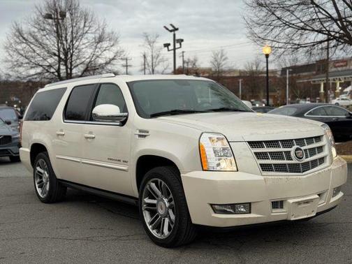 2013 Cadillac Escalade ESV Premium