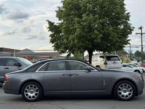 2011 Rolls-Royce Ghost Base