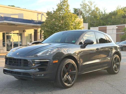 Gray 2018 Porsche Macan GTS