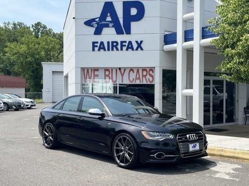 Photo 1 of 32 of 2013 Audi S6 4.0T Prestige quattro