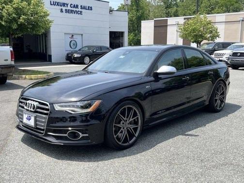Photo 4 of 32 of 2013 Audi S6 4.0T Prestige quattro
