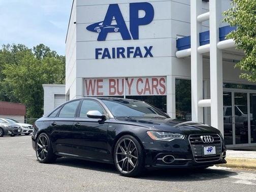 Photo 2 of 32 of 2013 Audi S6 4.0T Prestige quattro
