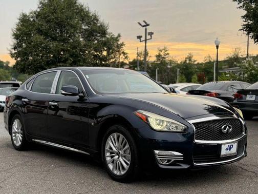 Hermosa Blue 2016 INFINITI Q70L 3.7X