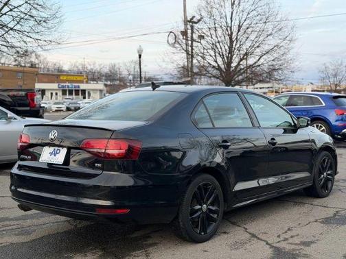 2018 Volkswagen Jetta 1.8T SE Sport