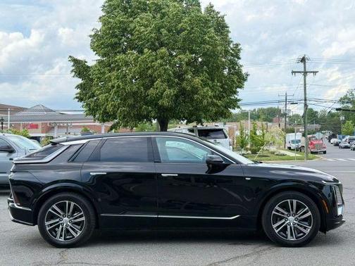 2023 Cadillac LYRIQ Luxury
