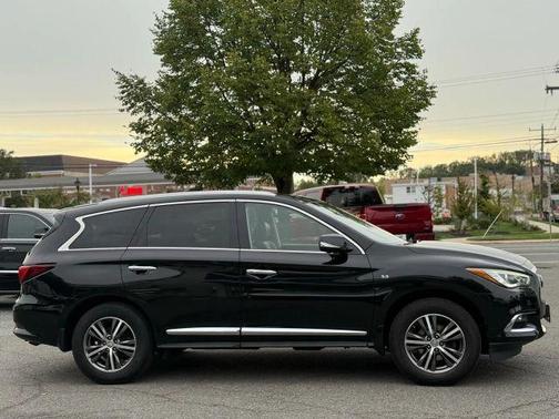 2018 INFINITI QX60 Base