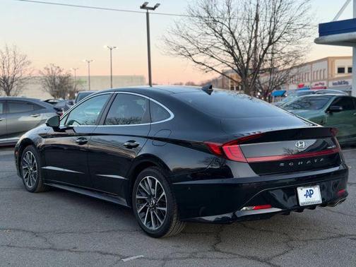 2020 Hyundai SONATA Limited