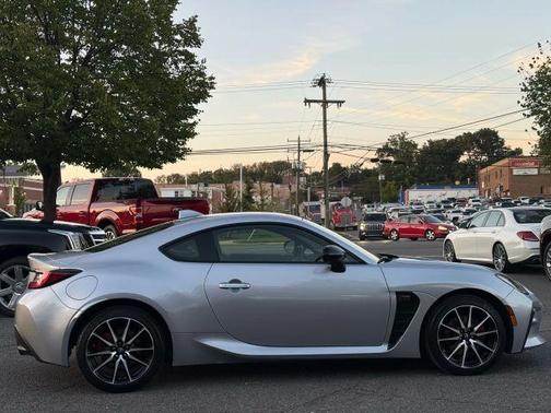 2024 Toyota GR86 Base