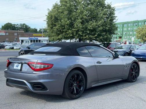 Gray 2018 Maserati GranTurismo Sport