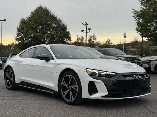2022 Audi e-tron GT Premium Plus