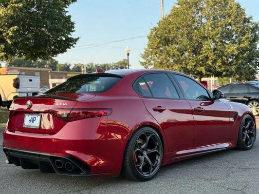 2018 Alfa Romeo Giulia Quadrifoglio