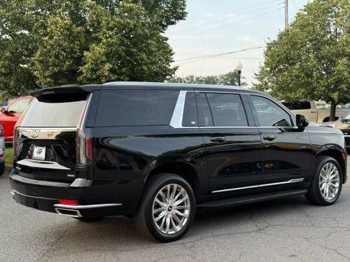 2023 Cadillac Escalade ESV Premium Luxury