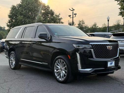 2023 Cadillac Escalade ESV Premium Luxury