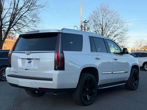 2019 Cadillac Escalade Luxury