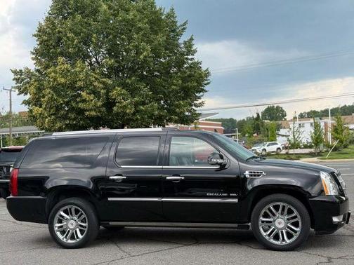 2014 Cadillac Escalade ESV Platinum Edition