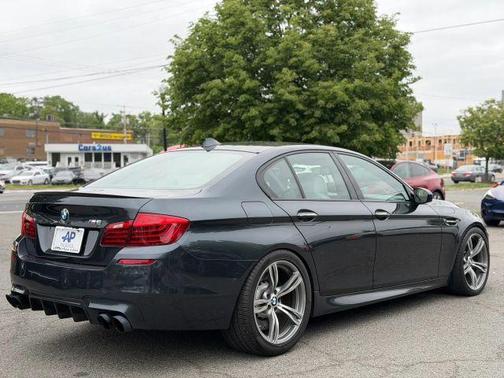 Gray 2014 BMW M5 Base
