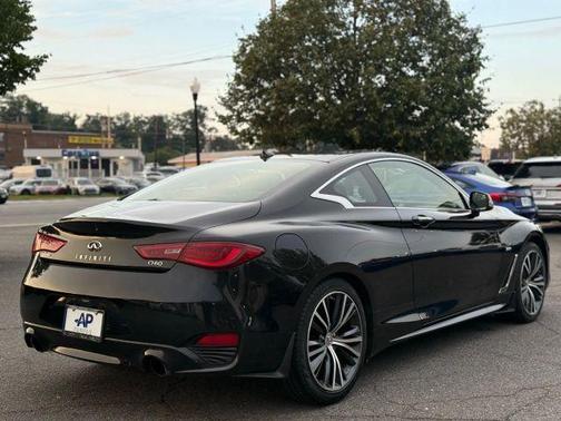 2018 INFINITI Q60 3.0t LUXE