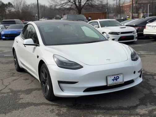 2023 Tesla Model 3 Base