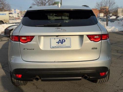 2019 Jaguar F-PACE 25t Premium