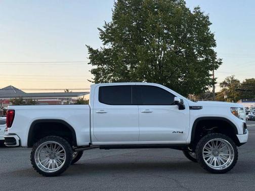 2022 GMC Sierra 1500 Limited AT4
