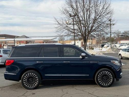 2018 Lincoln Navigator Black Label