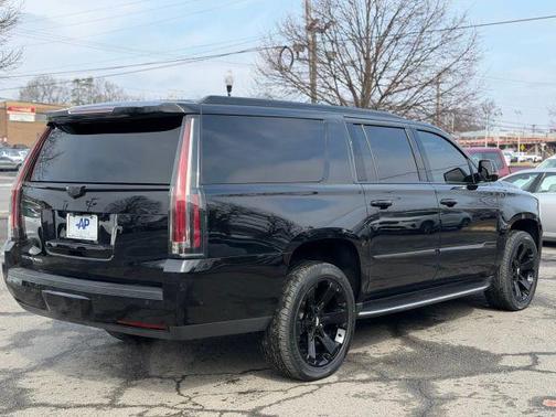 2019 Cadillac Escalade ESV Luxury