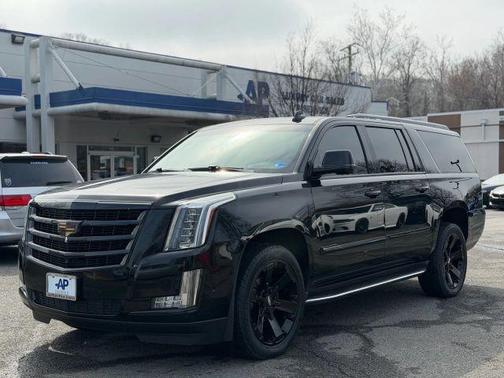 2019 Cadillac Escalade ESV Luxury