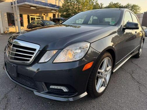 2011 Mercedes-Benz E-Class E 550 4MATIC