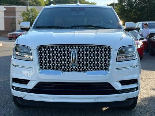 White 2021 Lincoln Navigator Reserve