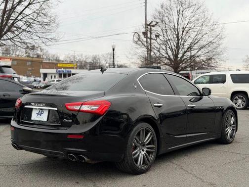 2016 Maserati Ghibli S