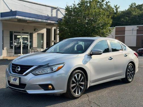 Silver 2017 Nissan Altima 2.5 SV