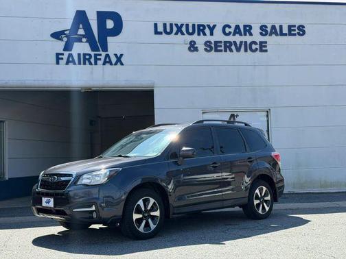 Dark Gray Metallic 2018 Subaru Forester 2.5i Premium