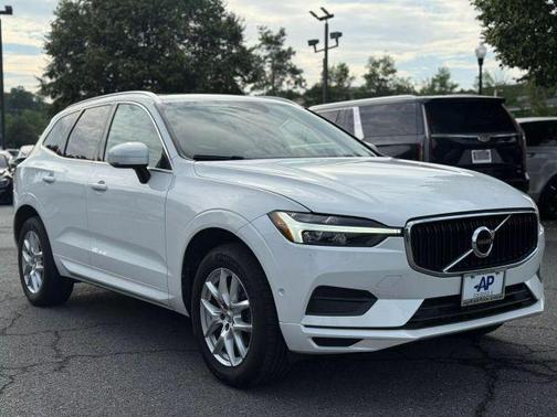 2018 Volvo XC60 T5 Momentum