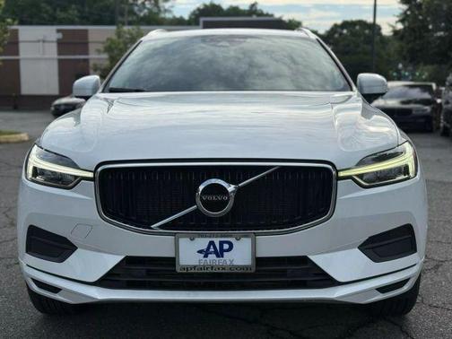2018 Volvo XC60 T5 Momentum